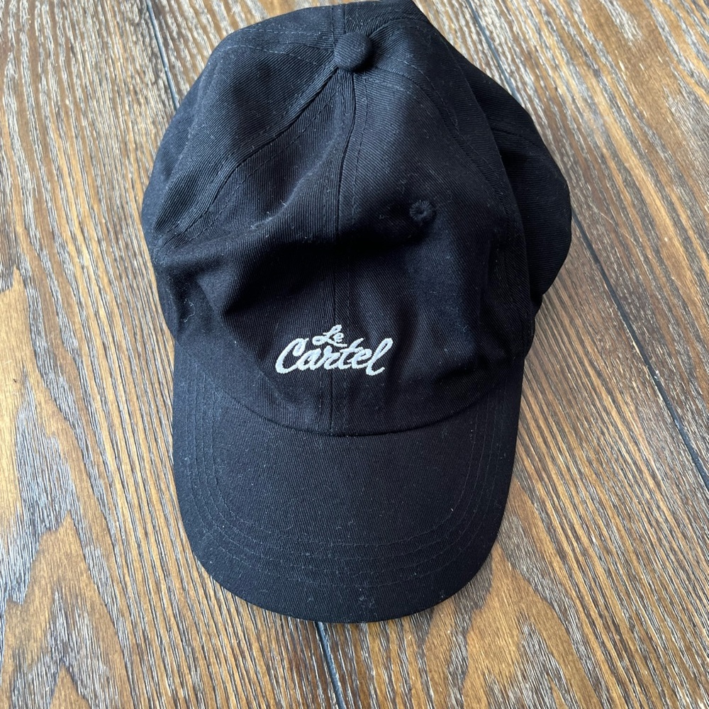 Black Baseball Cap - Men
